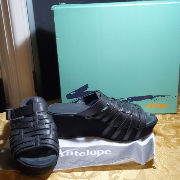 Antelope Shoes - Antelope black leather wedge sandals